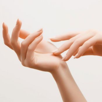 Anti-Aging Hand Treatment